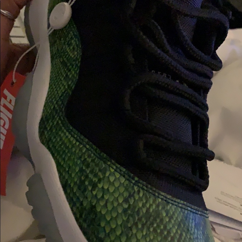 Sneakers